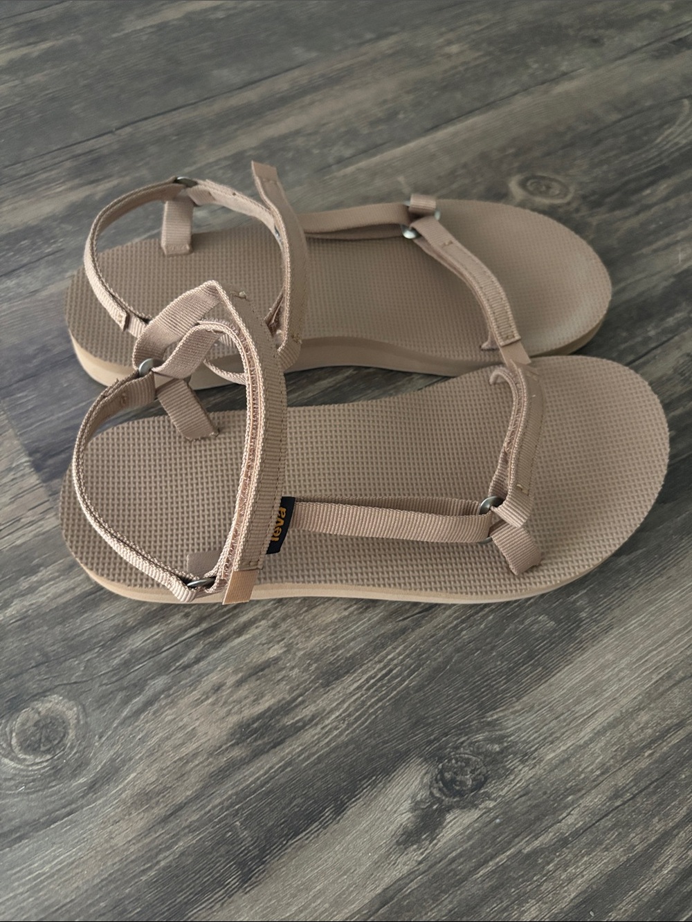 Teva Original Universal Slim Sandals Women's Size 7 Tigers Eye Tan Sport Sandals